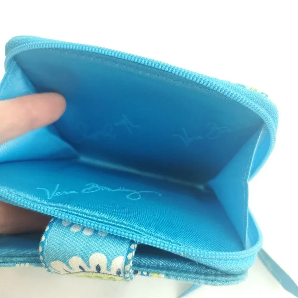 Vera Bradley Girls Blue Paisley Inner Pocket Snap Front Zip Around Bifold Wallet